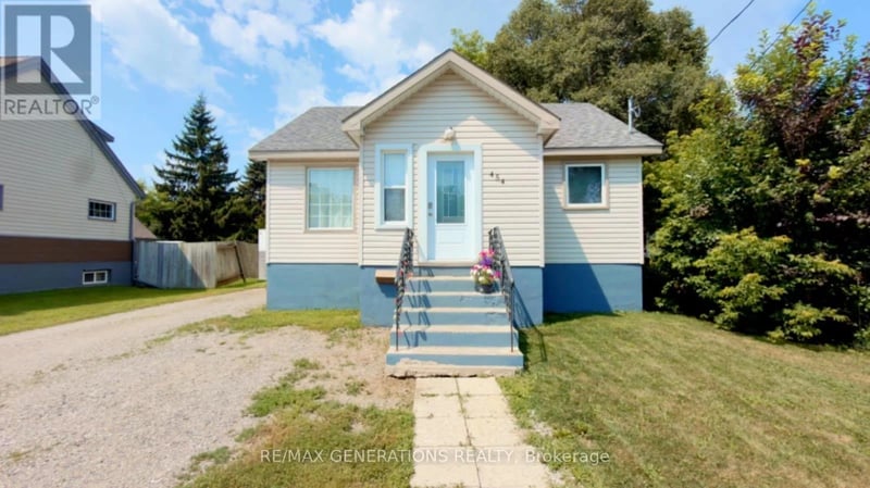 454 ALGOMA Street North, Thunder Bay (Shuniah), Ontario, P7A5B9, Thunder Bay (Shuniah), Ontario — photo 1 of 5