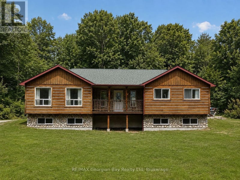 90 Farlain Lake Road West, Tiny, Ontario, L9M0B9, Tiny, Ontario — photo 1 of 5