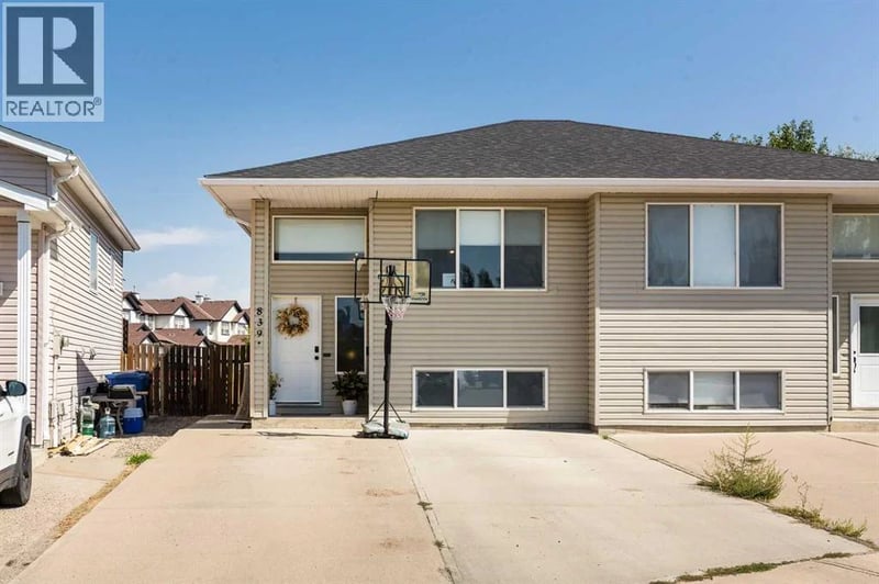 839 Blackfoot Terrace West, Lethbridge, Alberta, T1K7Y7, Lethbridge, Alberta — photo 1 of 5