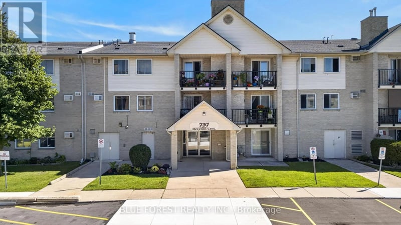 #210 737 Deveron Crescent, London South (South T), Ontario, N5Z4X9, London South (South T), Ontario — photo 1 of 5