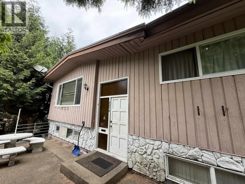 3570 DOUGLAS Road, Burnaby, British Columbia, V5G3P3, Burnaby, British Columbia — photo 1 of 3