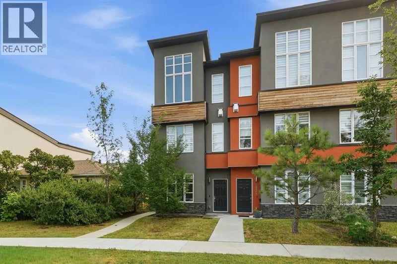 1932 26A Street Southwest, Calgary, Alberta, T3E2B7, Calgary, Alberta — photo 1 of 5