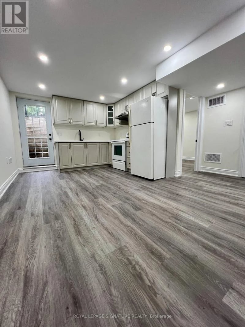 28 Skelton Boulevard, Brampton (Brampton North), Ontario, L6V2P6, Brampton (Brampton North), Ontario — photo 1 of 5