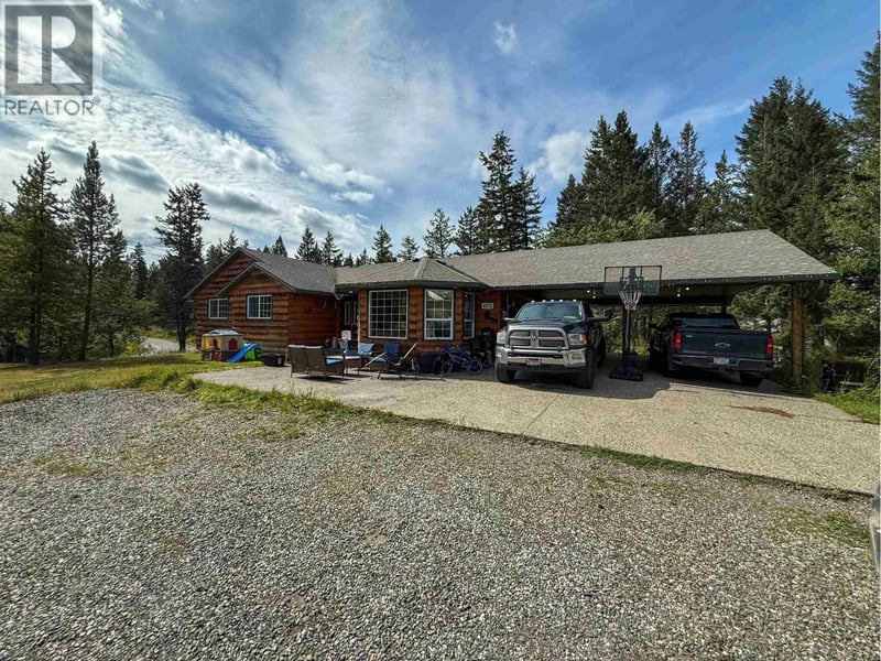 4970 EASZEE Drive, 108 Mile Ranch, British Columbia, V0K2Z0, 108 Mile Ranch, British Columbia — photo 1 of 5