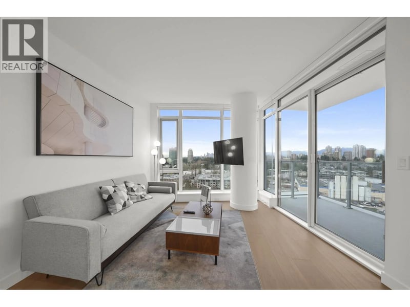 7683 PARK Crescent, Burnaby, British Columbia, V3N0J4, Burnaby, British Columbia — photo 1 of 5