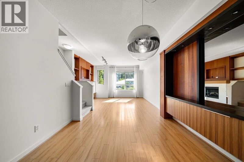 #3 301 KLAHANIE Drive, Port Moody, British Columbia, V3H0C2, Port Moody, British Columbia — photo 1 of 5