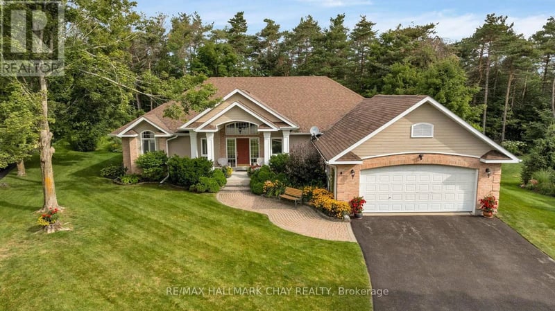 16 Chestnut Lane, Oro-Medonte (Horseshoe Valley), Ontario, L0L2L0, Oro-Medonte (Horseshoe Valley), Ontario — photo 1 of 5