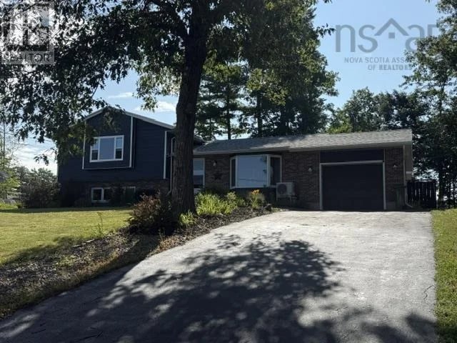 254 Hollingsworth Drive, Bridgewater, Nova Scotia, B4V3V2, Bridgewater, Nova Scotia — photo 1 of 5