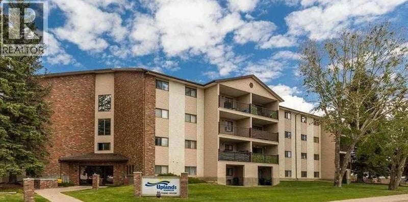 85 Foxbend Crescent North, Lethbridge, Alberta, T1H5T4, Lethbridge, Alberta — photo 1 of 5