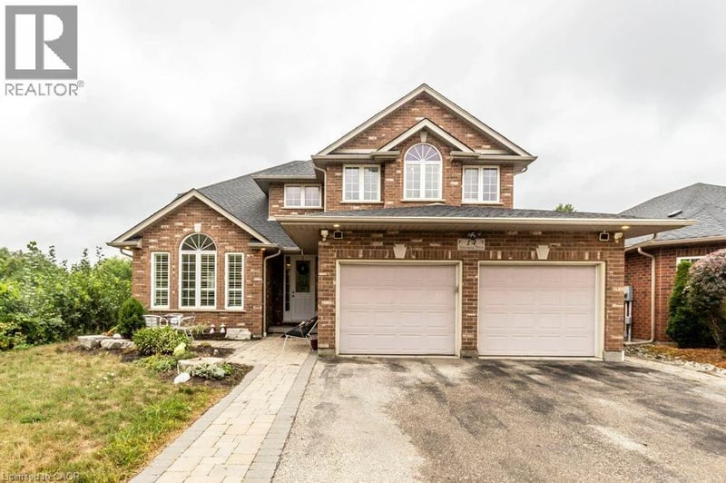 14 ANASTASIA Drive, Kitchener, Ontario, N2C2T7, Kitchener, Ontario — photo 1 of 5