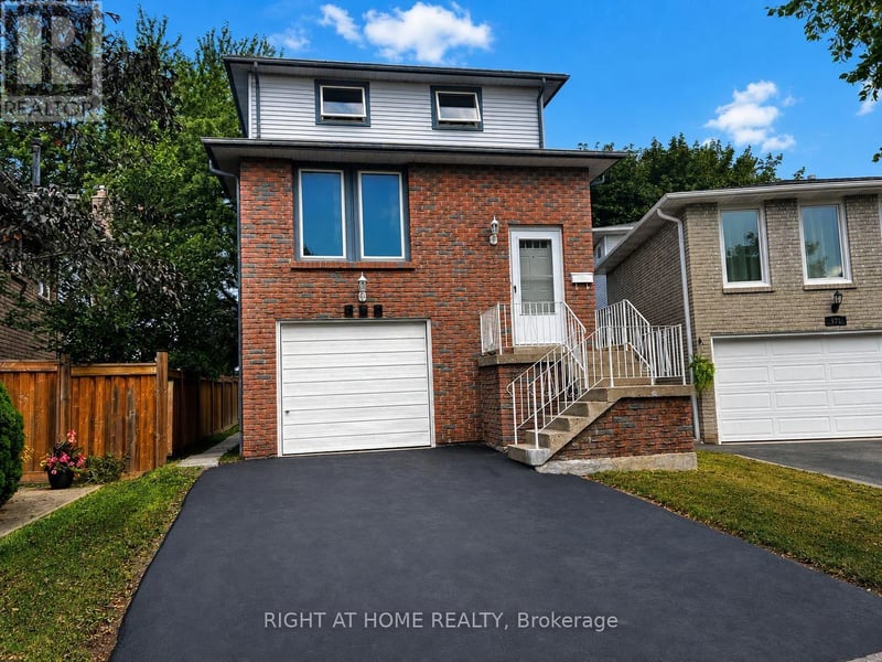 569 Hayward Crescent, Milton (TM Timberlea), Ontario, L9T4T8, Milton (TM Timberlea), Ontario — photo 1 of 5