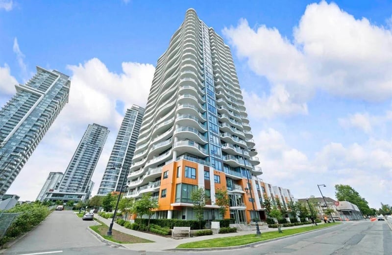 13318 104 Avenue, Surrey, British Columbia, V3T0R2, Surrey, British Columbia — photo 1 of 5