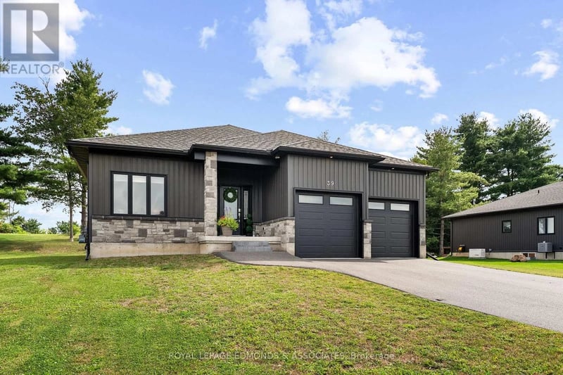 39 Morrison Drive, Whitewater Region, Ontario, K0J1K0, Whitewater Region, Ontario — photo 1 of 5