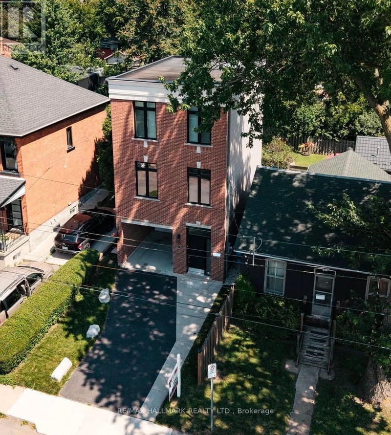 53 Wood Street East, Hamilton (North End), Ontario, L8L3Y2, Hamilton (North End), Ontario — photo 1 of 5