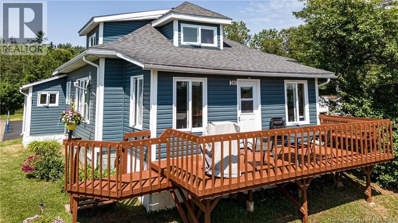 261 Main Street, Plaster Rock, New Brunswick, E7G2G4, Plaster Rock, New Brunswick — photo 1 of 5