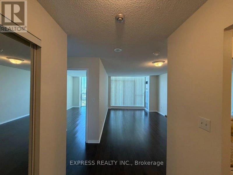 #PH11 39 Pemberton Avenue, Toronto (Newtonbrook East), Ontario, M2M4L6, Toronto (Newtonbrook East), Ontario — photo 1 of 5