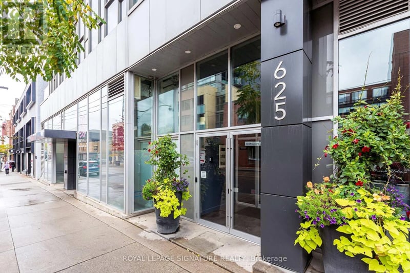 #211 625 Queen Street East, Toronto (South Riverdale), Ontario, M4M1G7, Toronto (South Riverdale), Ontario — photo 1 of 5