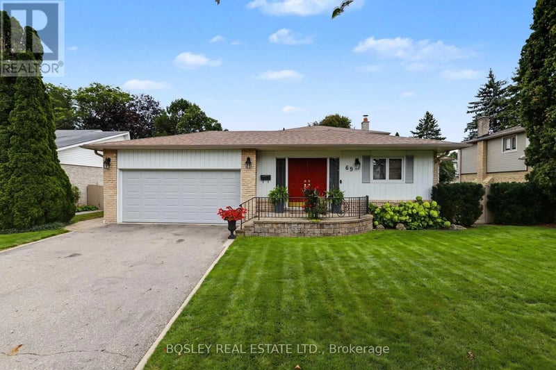 69 Fairway Drive, Aurora (Aurora Highlands), Ontario, L4G2H3, Aurora (Aurora Highlands), Ontario — photo 1 of 5