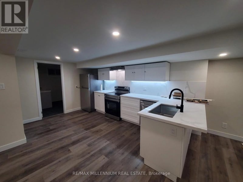 491 Blake Street, London South (South K), Ontario, N5K2N9, London South (South K), Ontario — photo 1 of 5