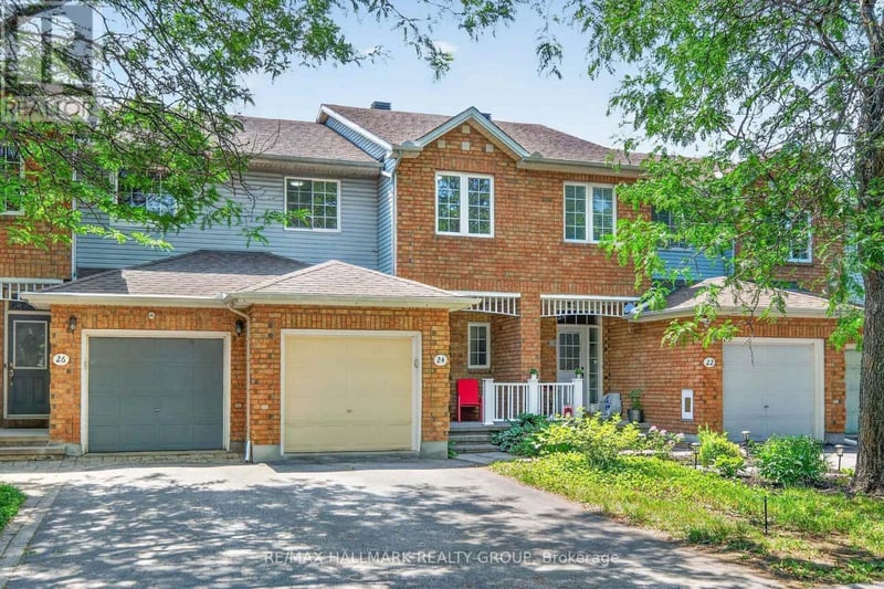 24 Gray Crescent, Ottawa, Ontario, K2K3J6, Ottawa, Ontario — photo 1 of 5