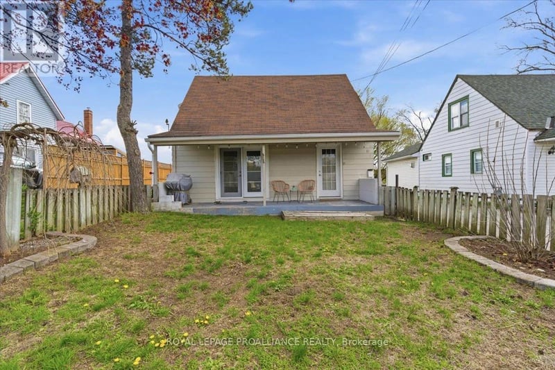 61 Delaney Street, Quinte West (Trenton Ward), Ontario, K8V4L7, Quinte West (Trenton Ward), Ontario — photo 1 of 5