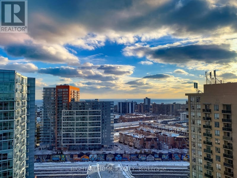 #2210 68 Abell Street, Toronto (Little Portugal), Ontario, M6J0B1, Toronto (Little Portugal), Ontario — photo 1 of 5