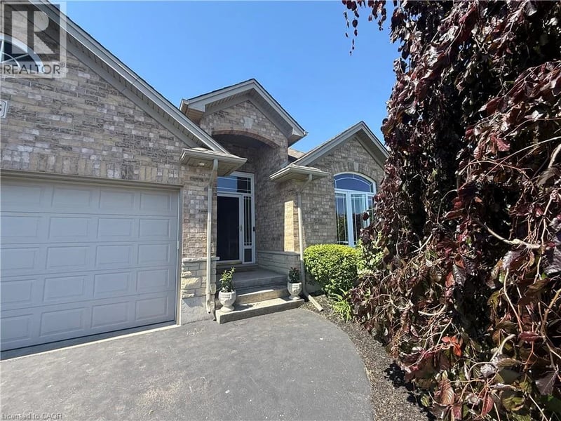 45 CARDINAL Lane, Port Dover, Ontario, N0A1N5, Port Dover, Ontario — photo 1 of 5