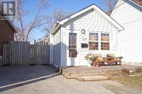 122 Harding Boulevard, Toronto (Birchcliffe-Cliffside), Ontario, M1N3E2, Toronto (Birchcliffe-Cliffside), Ontario — photo 1 of 5