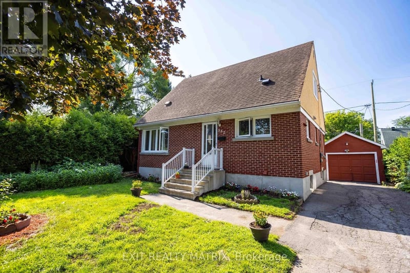 552 Dunbrack Street, Ottawa, Ontario, K1K1J5, Ottawa, Ontario — photo 1 of 5