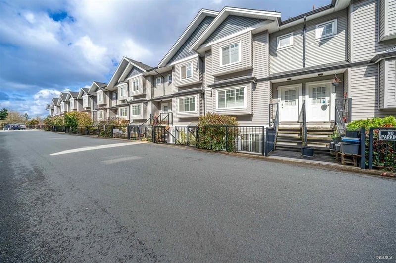 #11 11255 132 Street, Surrey, British Columbia, V3R4E3, Surrey, British Columbia — photo 1 of 5