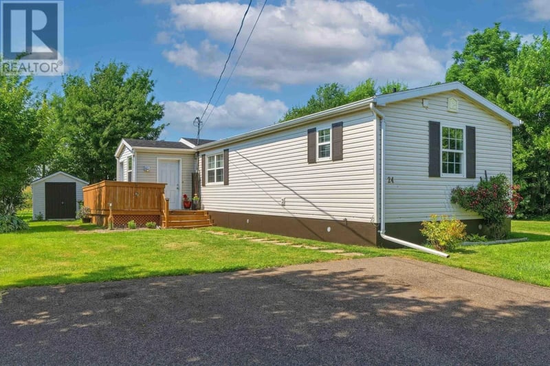 24 DALE Drive, Summerside, Prince Edward Island, C1N4T4, Summerside, Prince Edward Island — photo 1 of 5