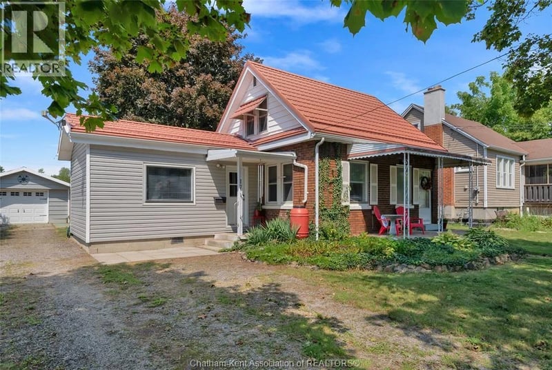 17 Willowmac Avenue, Chatham, Ontario, N7M1Z1, Chatham, Ontario — photo 1 of 5