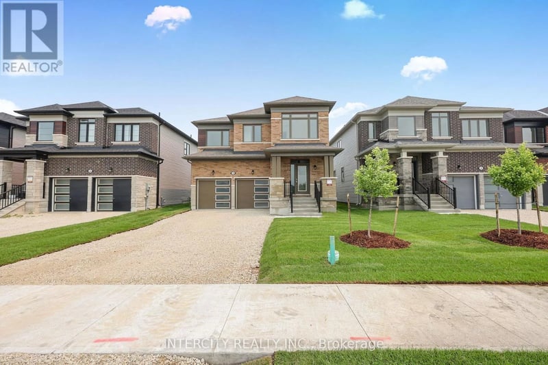 18 Legacy Circle, Wasaga Beach, Ontario, L9Z0L8, Wasaga Beach, Ontario — photo 1 of 5