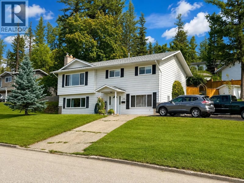 1350 ELEVENTH Avenue, Williams Lake, British Columbia, V2G3X2, Williams Lake, British Columbia — photo 1 of 5
