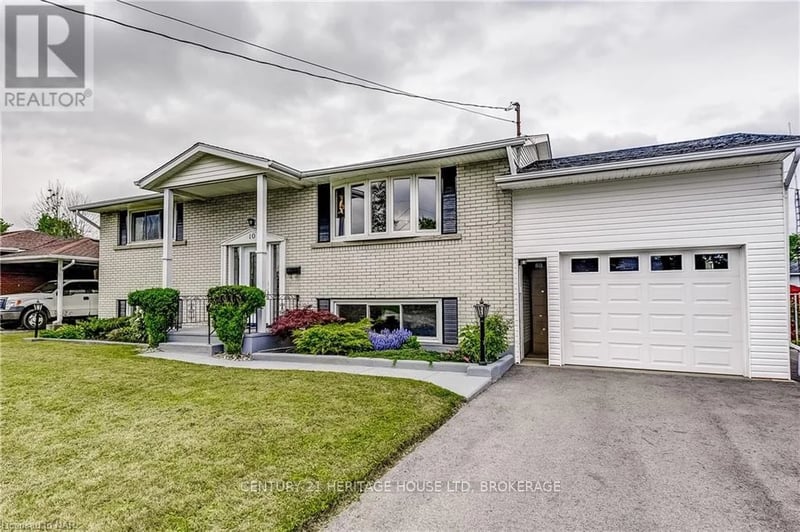10 MADISON Street, Fort Erie (Lakeshore), Ontario, L2A3Z8, Fort Erie (Lakeshore), Ontario — photo 1 of 5