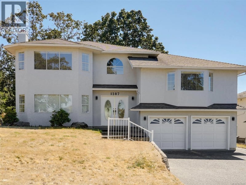 1287 Carmichael Court, Saanich, British Columbia, V8Z7B9, Saanich, British Columbia — photo 1 of 5