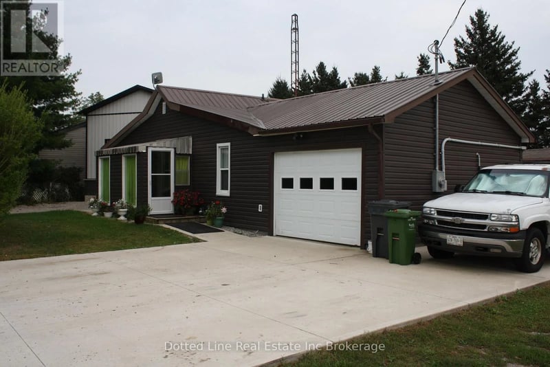 334 Glen Meyer Road, Norfolk (Glen Meyer), Ontario, N0E1G0, Norfolk (Glen Meyer), Ontario — photo 1 of 5