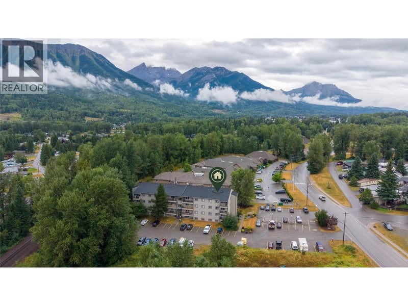 #301 65 Cokato Road, Fernie, British Columbia, V0B1M4, Fernie, British Columbia — photo 1 of 5