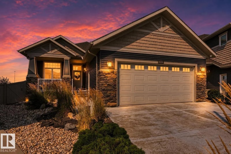 4232 8 ST NW, Edmonton, Alberta, T6T0W7, Edmonton, Alberta — photo 1 of 5