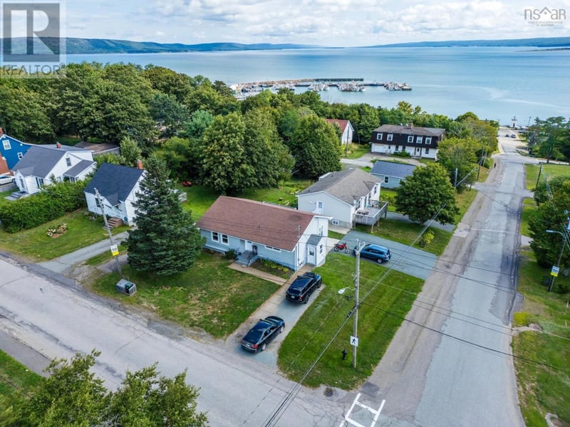 126 King Street, Digby, Nova Scotia, B0V1A0, Digby, Nova Scotia — photo 1 of 5
