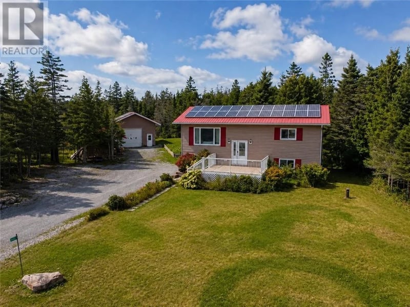 35 Ducks Bay Road, South Bay Mouth, Ontario, P0P1Z0, South Bay Mouth, Ontario — photo 1 of 5