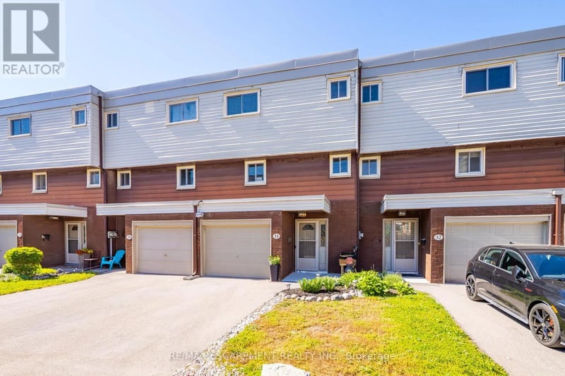 #31 23 Watsons Lane, Hamilton (Dundas), Ontario, L9H5G9, Hamilton (Dundas), Ontario — photo 1 of 5