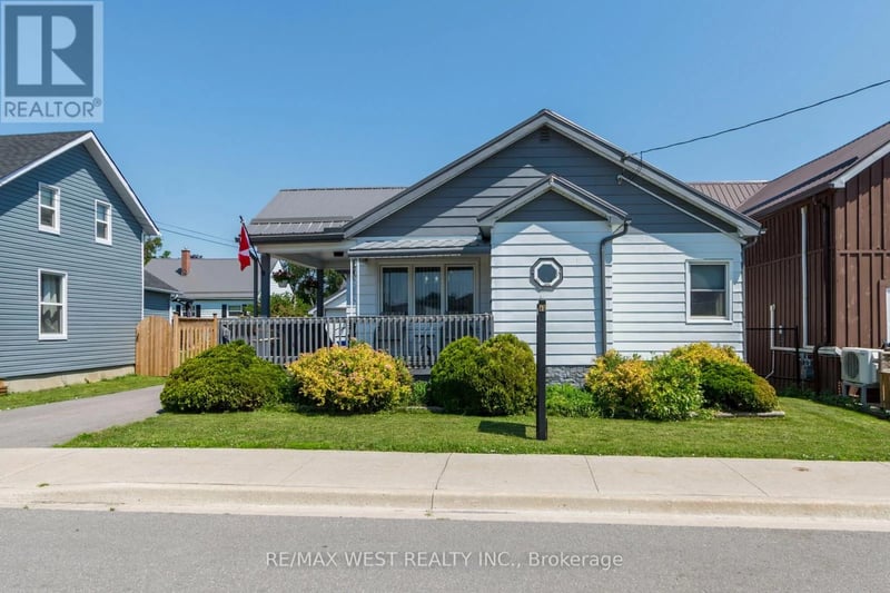 4 George Street, Quinte West (Trenton Ward), Ontario, K8V1R1, Quinte West (Trenton Ward), Ontario — photo 1 of 5