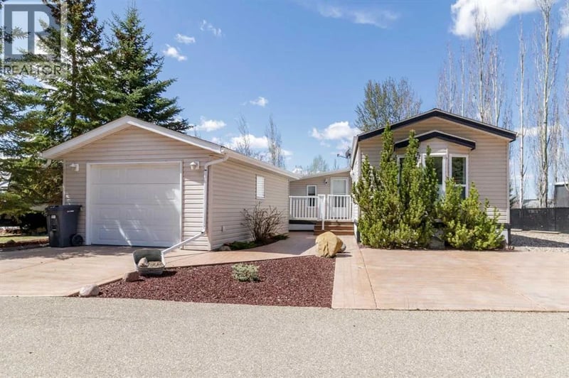 10046 township road 422, Rural Ponoka County, Alberta, t4j1v9, Rural Ponoka County, Alberta — photo 1 of 5