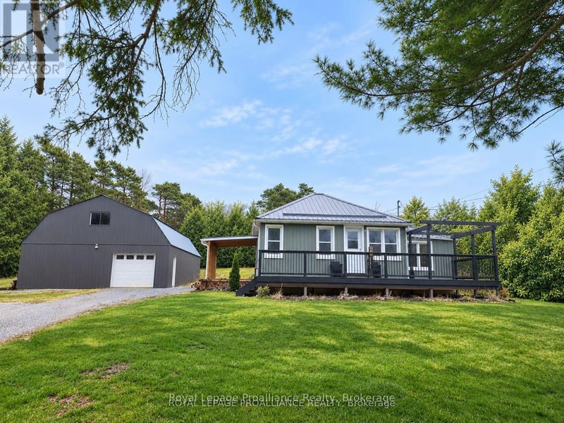 2307 County Rd 3, Prince Edward County (Ameliasburg Ward), Ontario, K0K1L0, Prince Edward County (Ameliasburg Ward), Ontario — photo 1 of 5