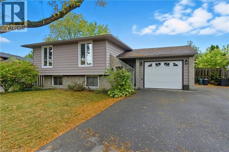 #Bsmt 111 BRITTEN Close, Hamilton, Ontario, L9C4K1, Hamilton, Ontario — photo 1 of 5