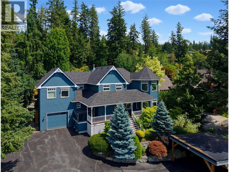 4940 16 Street Northeast, Salmon Arm, British Columbia, V1E1E1, Salmon Arm, British Columbia — photo 1 of 5