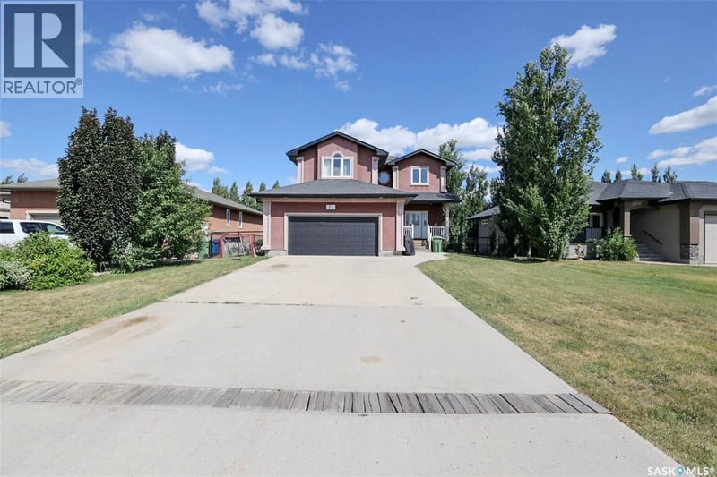 71 Fairway CRESCENT, White City, Saskatchewan, S4L0A5, White City, Saskatchewan — photo 1 of 5