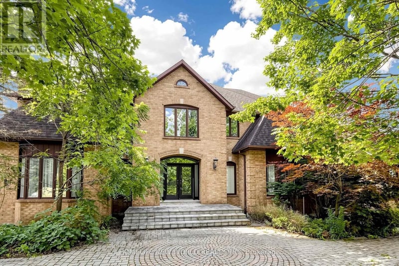 27 Walnut Glen Place, Markham (Devil's Elbow), Ontario, L6C1A3, Markham (Devil's Elbow), Ontario — photo 1 of 5