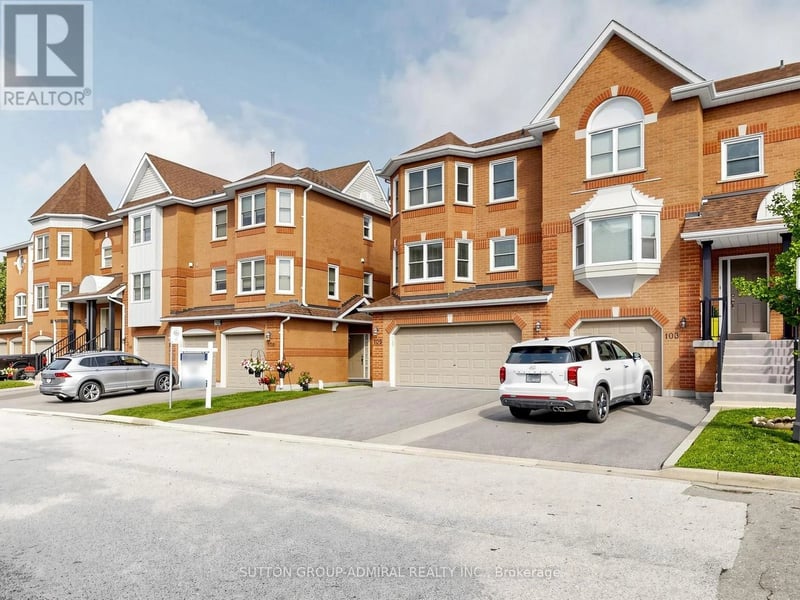 #105 105 Leah Crescent, Vaughan (Beverley Glen), Ontario, L4J8C4, Vaughan (Beverley Glen), Ontario — photo 1 of 5